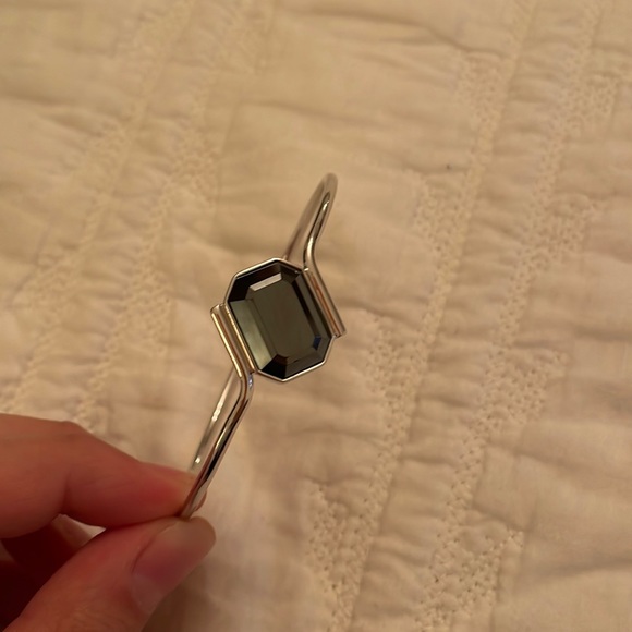 Swarovski bangle with stone | Comes with box! - Picture 2 of 10